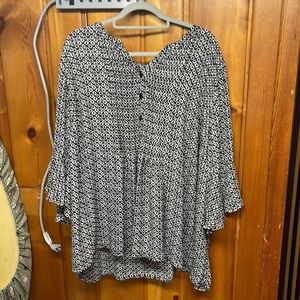 Black and white polyester top